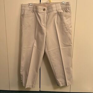 Studio Works petite cream colored pedal pushers